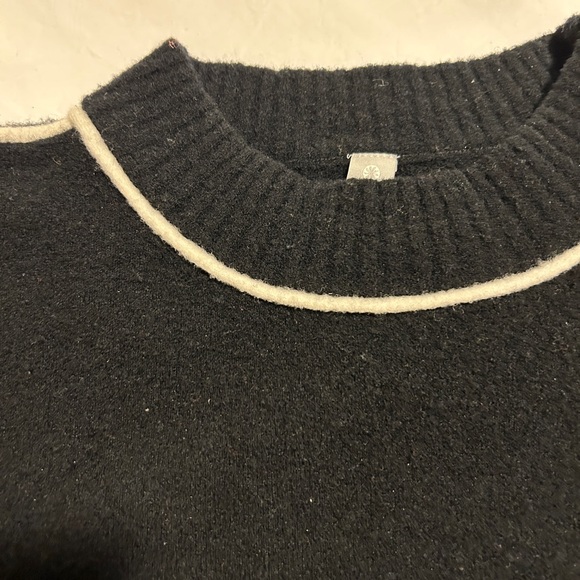 Athleta Merino Wool Sweater - sz M black - Picture 3 of 5